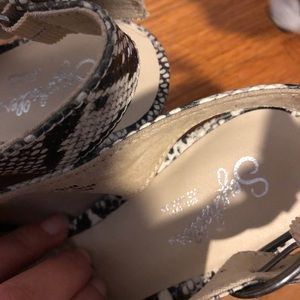 Seychelle loafer chunky heal